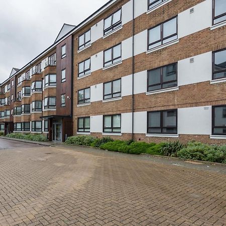 Roomspace Serviced Apartments - Kew Bridge Court Лондон Екстериор снимка